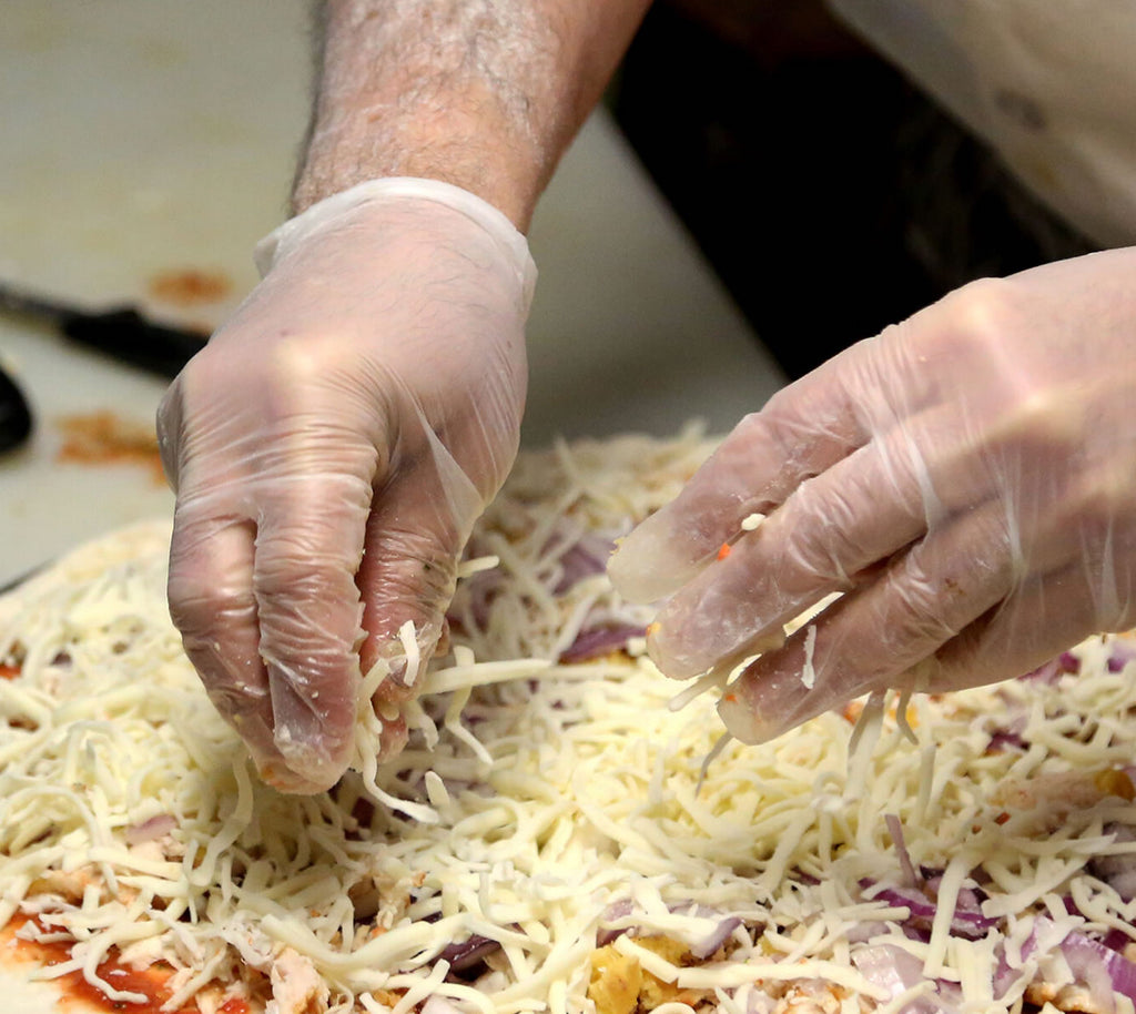 Food Industry Essentials: How Textured Gloves Revolutionize Food Handling